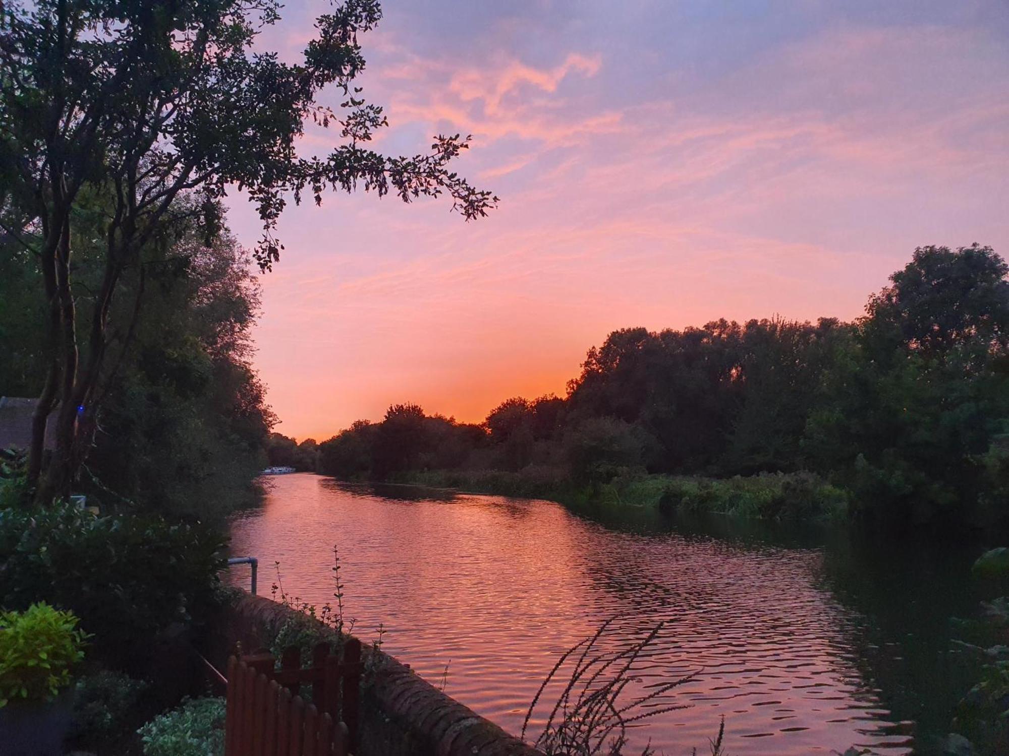 The Kingfisher Бедфорд Екстер'єр фото
